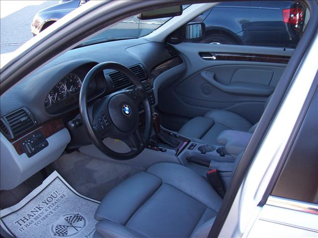 BMW 3 series 2005 photo 1