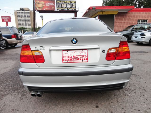 BMW 3 series 2005 photo 2