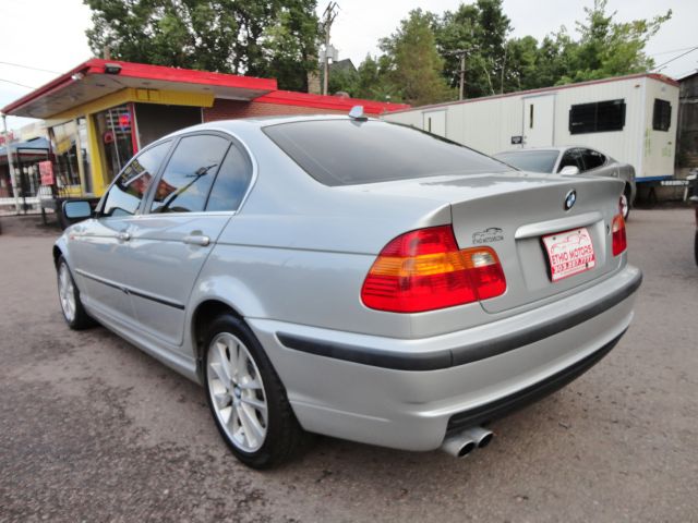 BMW 3 series 2005 photo 1