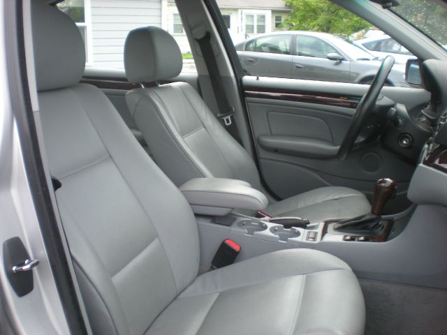 BMW 3 series 2005 photo 2