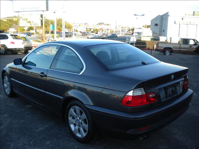 BMW 3 series 2005 photo 2