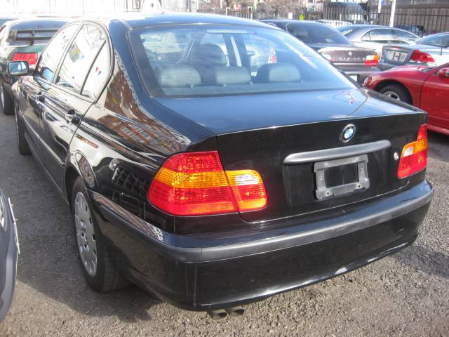 BMW 3 series 2005 photo 1