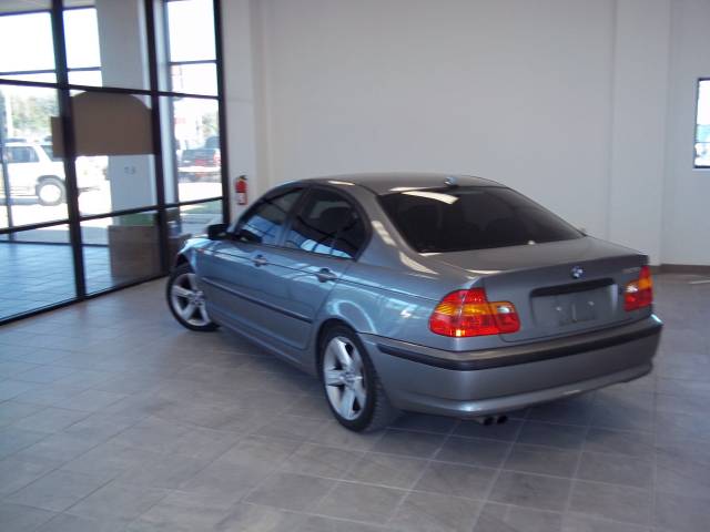 BMW 3 series 2005 photo 1