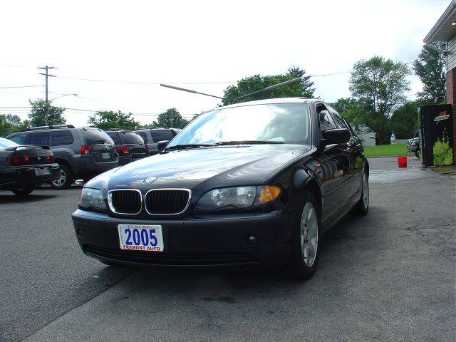 BMW 3 series 2005 photo 2