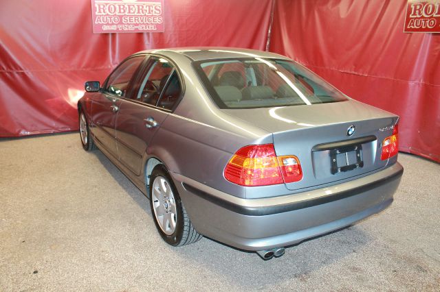 BMW 3 series 2WD 4dr Heat Sedan