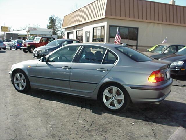 BMW 3 series 2005 photo 2