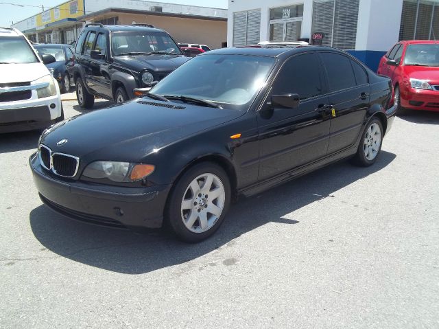 BMW 3 series 2005 photo 2