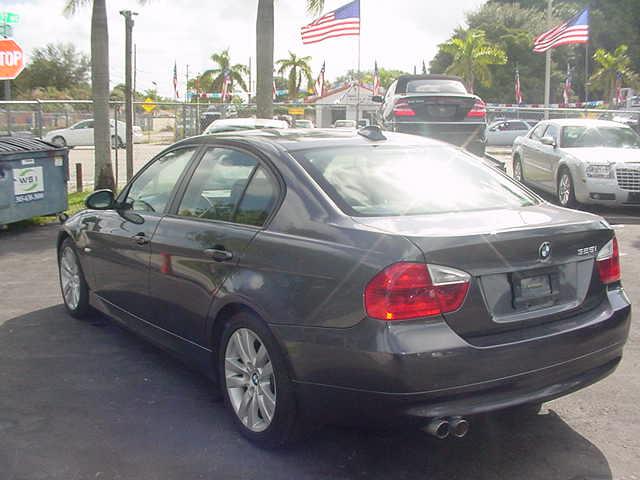 BMW 3 series 2006 photo 2