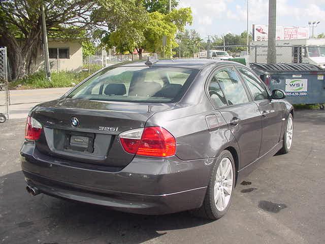 BMW 3 series 2006 photo 3