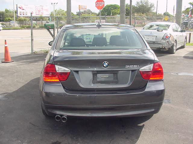 BMW 3 series 2006 photo 4