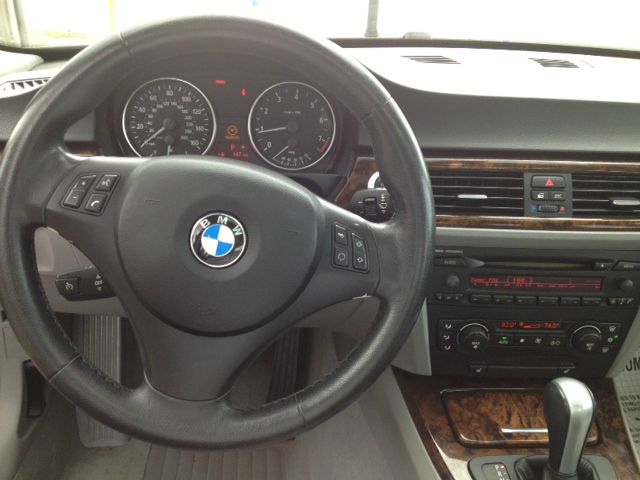 BMW 3 series 2006 photo 2