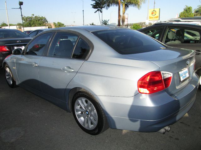 BMW 3 series 2006 photo 2