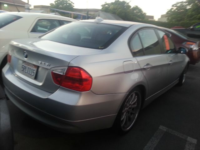 BMW 3 series 2006 photo 2