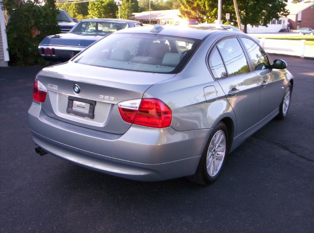 BMW 3 series 2007 photo 2