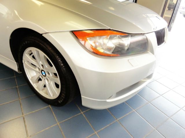 BMW 3 series 2007 photo 2