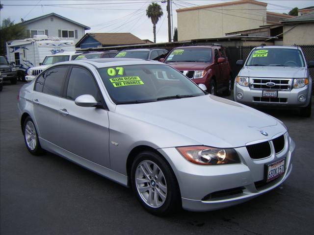 BMW 3 series SE Automatic 4X4 Beutiful Sedan