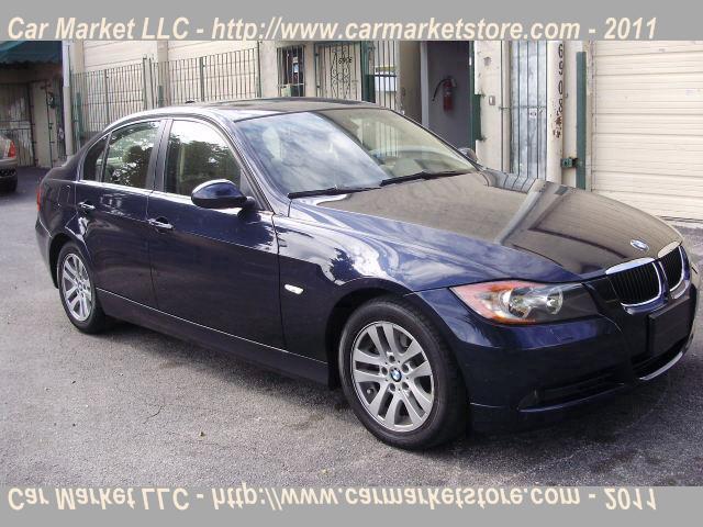 BMW 3 series Sport-awd-2nd Bench-third-1 Owner Sedan