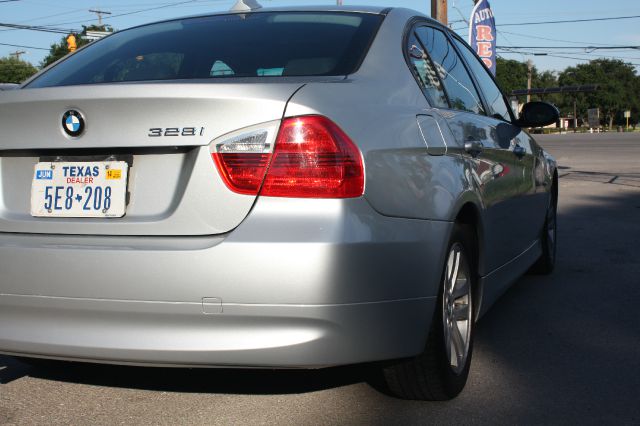 BMW 3 series 2007 photo 2