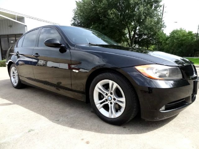 BMW 3 series SE Automatic 4X4 Beutiful Sedan