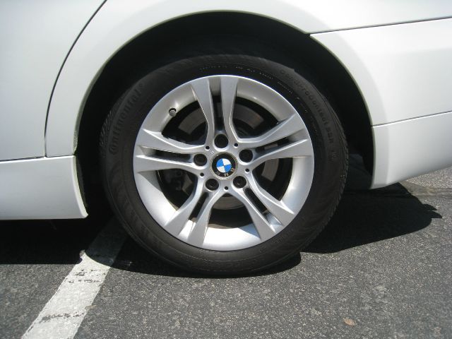 BMW 3 series 2008 photo 13