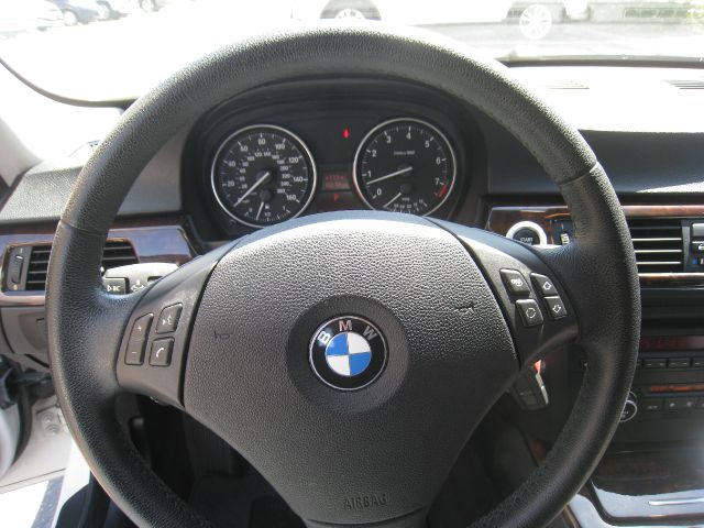 BMW 3 series 2008 photo 2