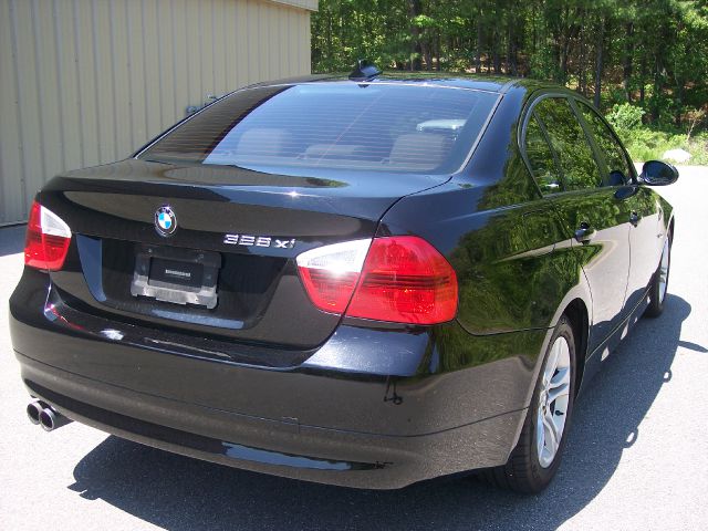 BMW 3 series 2008 photo 2