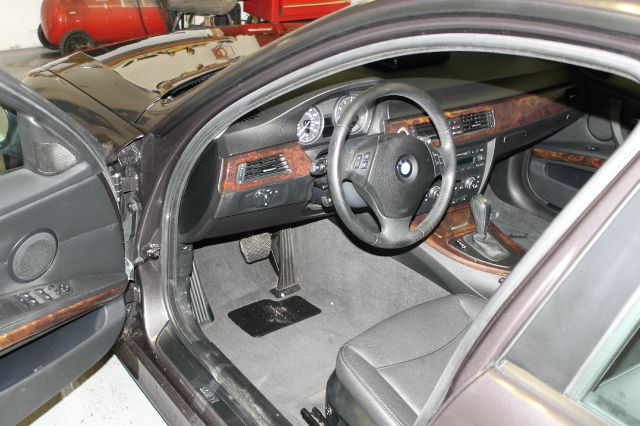 BMW 3 series 2008 photo 2