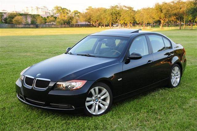 BMW 3 series Base Sport + Sedan