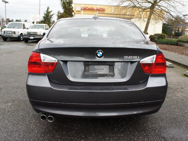 BMW 3 series 2008 photo 2