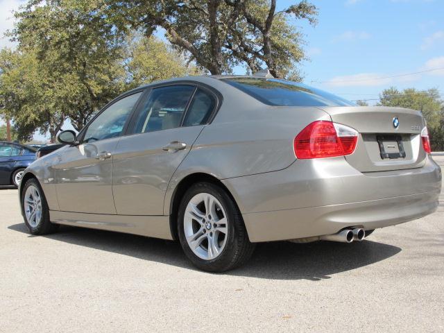 BMW 3 series Premium Sedan