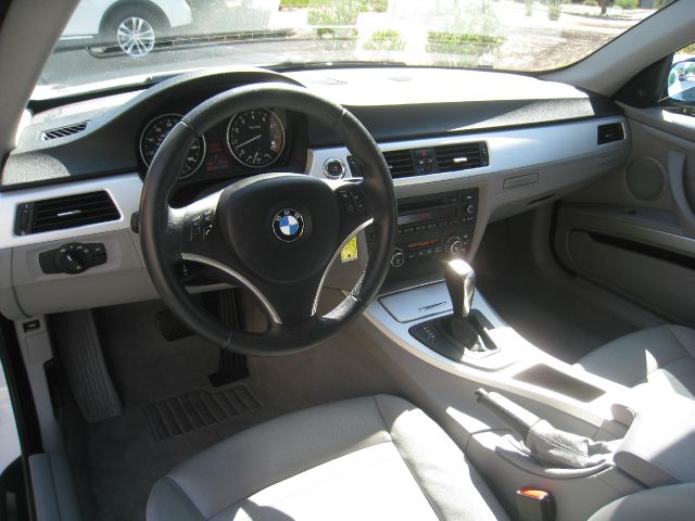 BMW 3 series 2008 photo 2