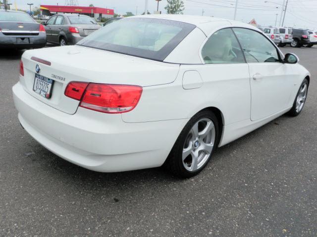 BMW 3 series 2008 photo 2