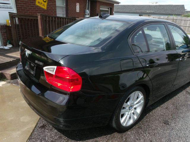 BMW 3 series 2008 photo 2