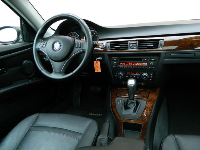 BMW 3 series 2008 photo 2