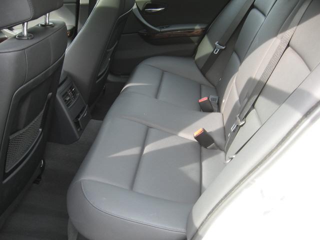 BMW 3 series 2009 photo 2