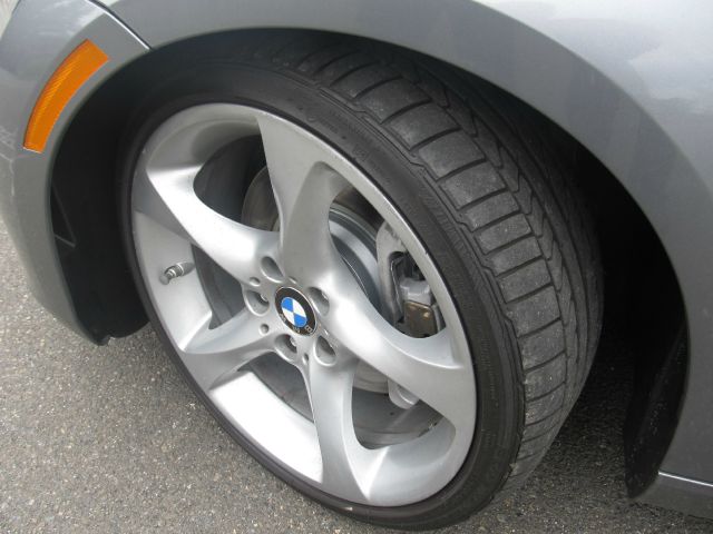 BMW 3 series 2009 photo 16