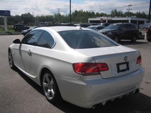 BMW 3 series 2009 photo 4