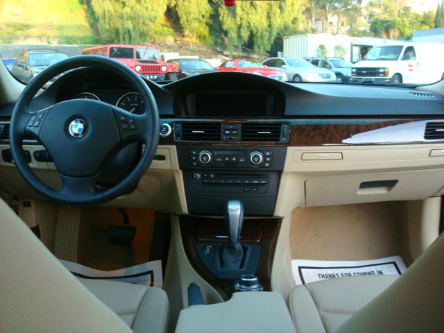 BMW 3 series 2009 photo 4