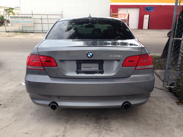 BMW 3 series 2009 photo 2