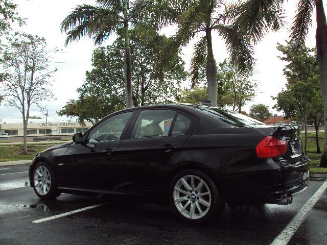 BMW 3 series 2009 photo 2