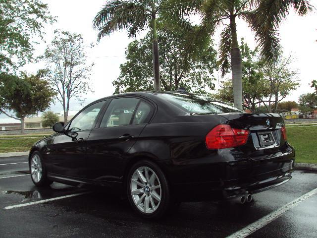 BMW 3 series 2009 photo 3