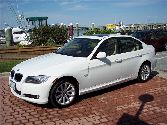 BMW 3 series SE Automatic 4X4 Beutiful Sedan