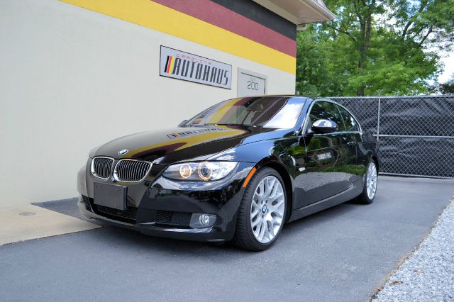 BMW 3 series 2009 photo 2