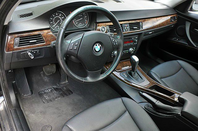 BMW 3 series 2009 photo 3