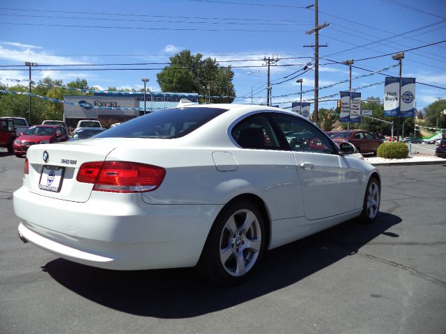 BMW 3 series 2009 photo 4