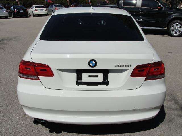 BMW 3 series 2009 photo 3