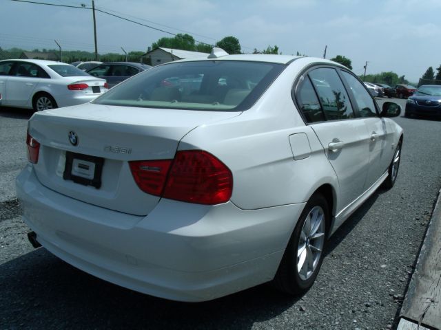 BMW 3 series EXT WB W/1sb PKG Sedan