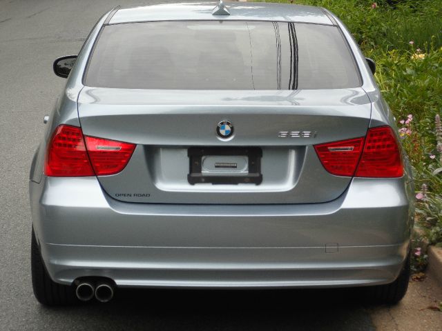 BMW 3 series 2010 photo 1