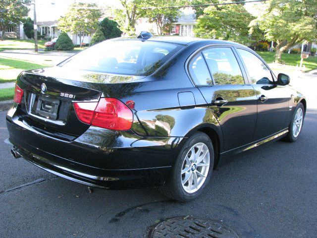 BMW 3 series EXT WB W/1sb PKG Sedan