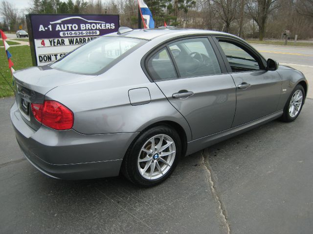 BMW 3 series EXT WB W/1sb PKG Sedan